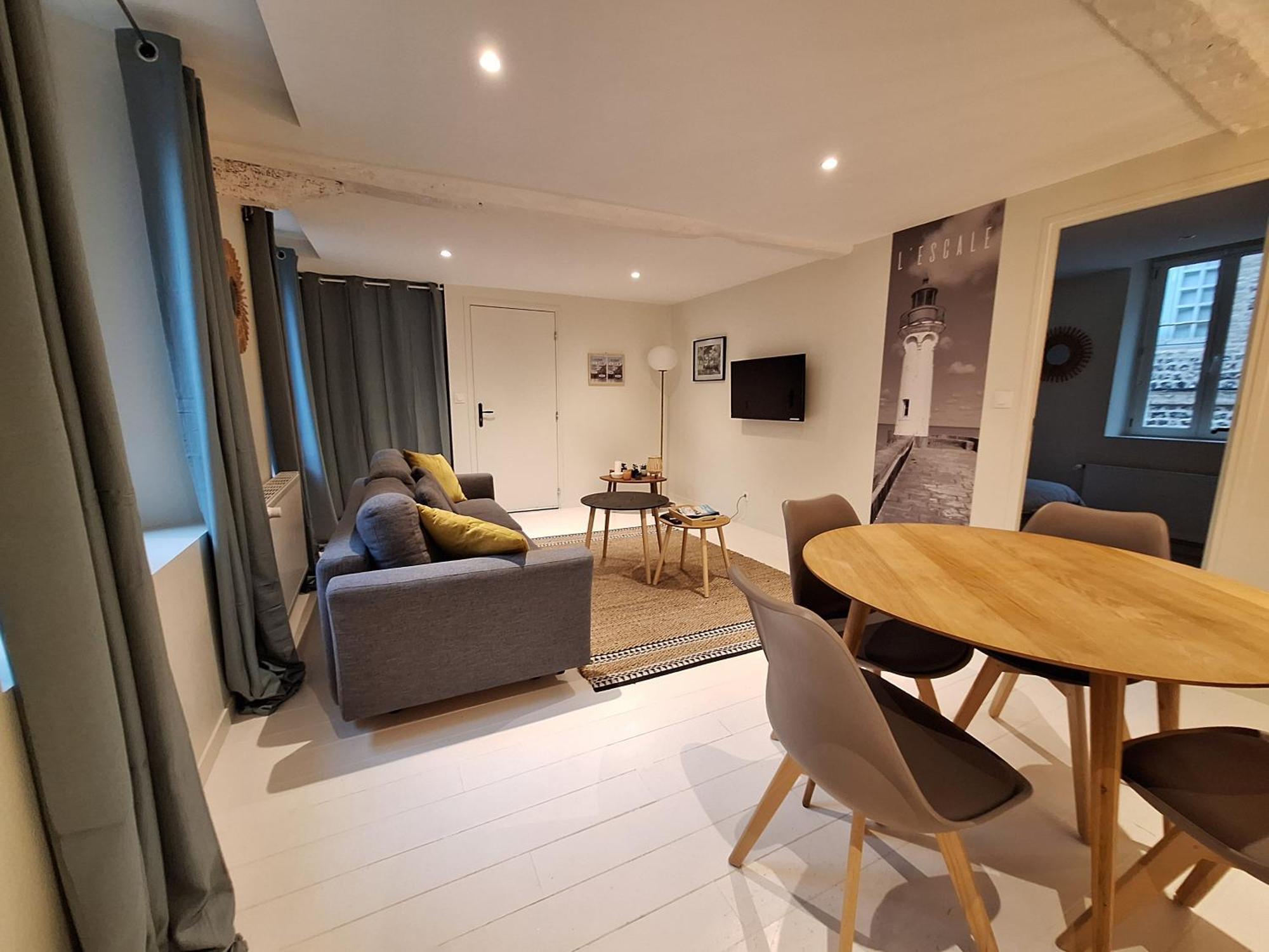 Tres Bel Appartement Au Pied Du Port L'Albatre 생발레리앙코 외부 사진