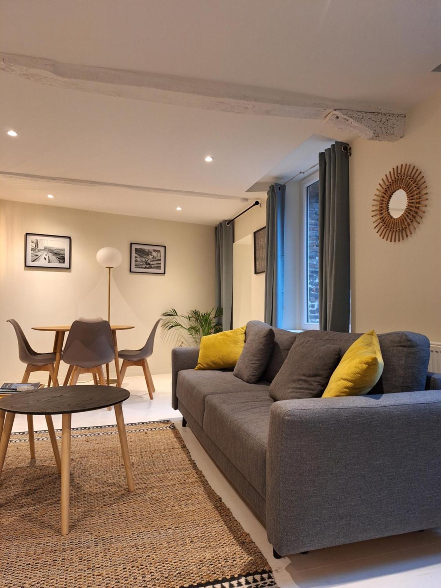 Tres Bel Appartement Au Pied Du Port L'Albatre 생발레리앙코 외부 사진